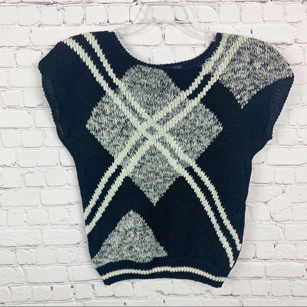 VTG Black and White Cropped Sweater Blouse L